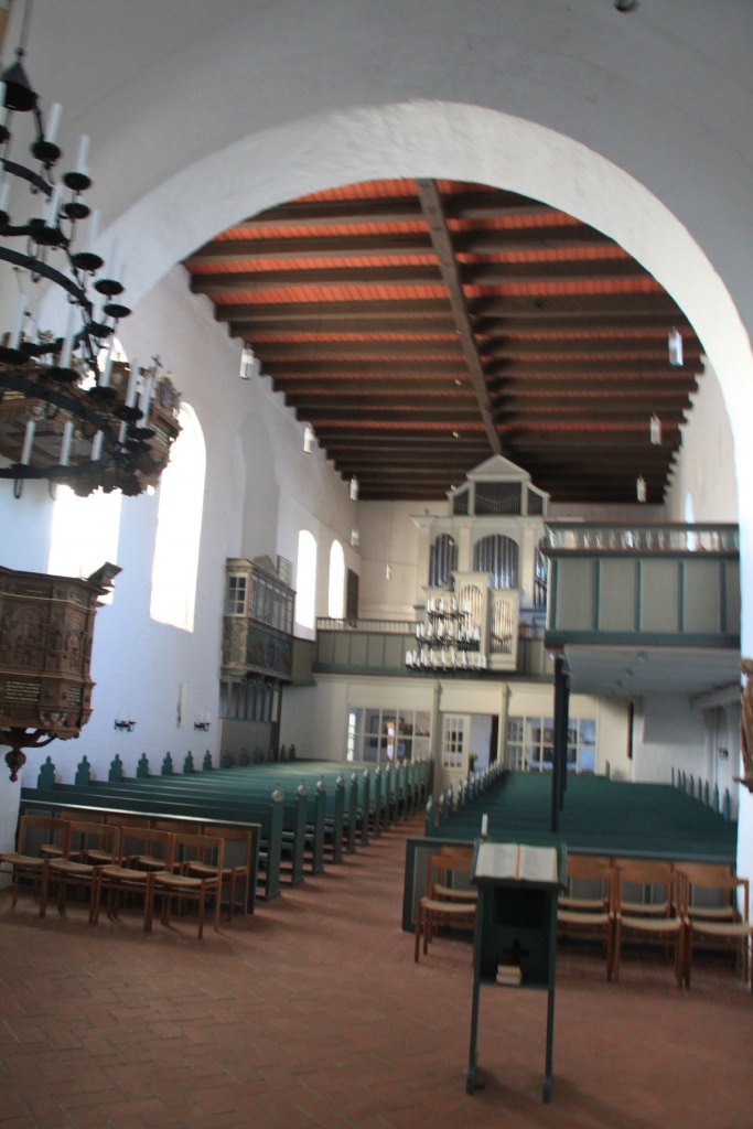 03.02.2012: Nieblum, St.Johannis - Blick auf die Orgel